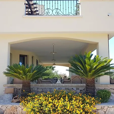 Tenuta Serra Peccatori Specchia