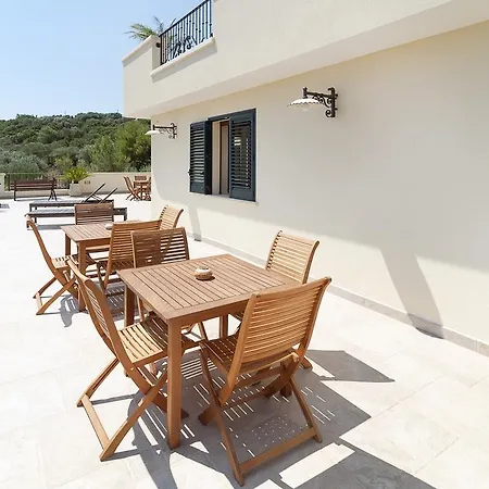 Tenuta Serra Peccatori Specchia